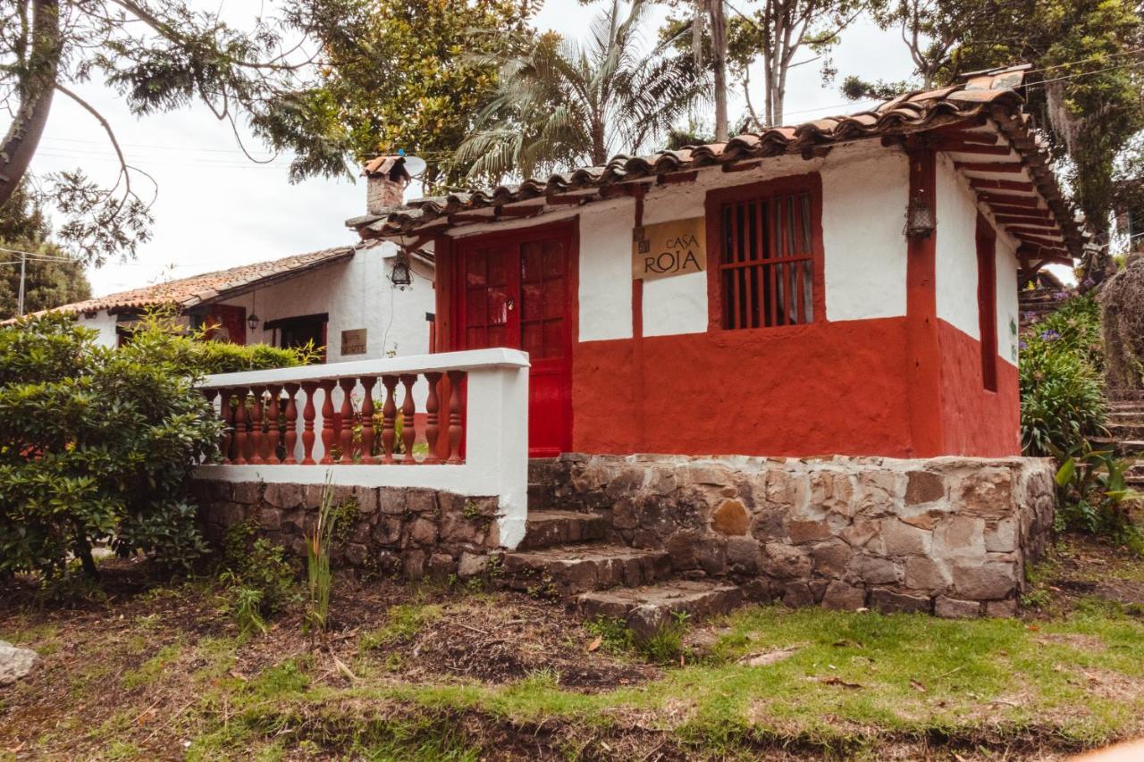 Hotel Y Centro De Convenciones Pueblito De Yerbabuena Paraiso Natural Чия Экстерьер фото